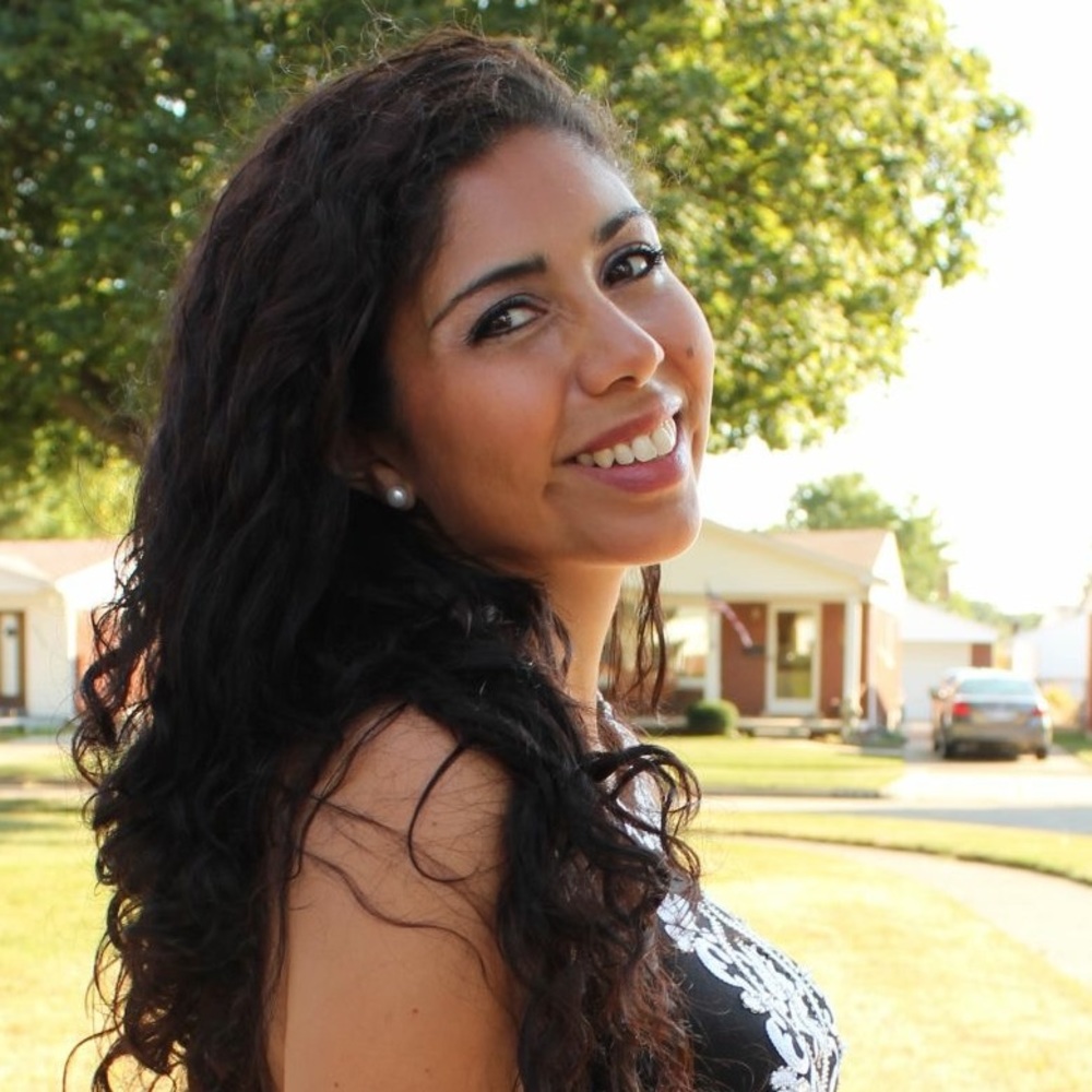 Meet your Posher, Nayla